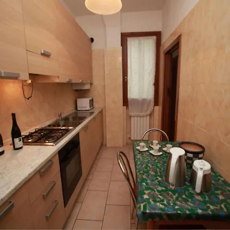 Beautiful Sea View For 12 Guests Apartment